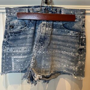 KANCAN Ladies Women’s Size 5/26 White Patterned Denim Blue Jean Shorts
